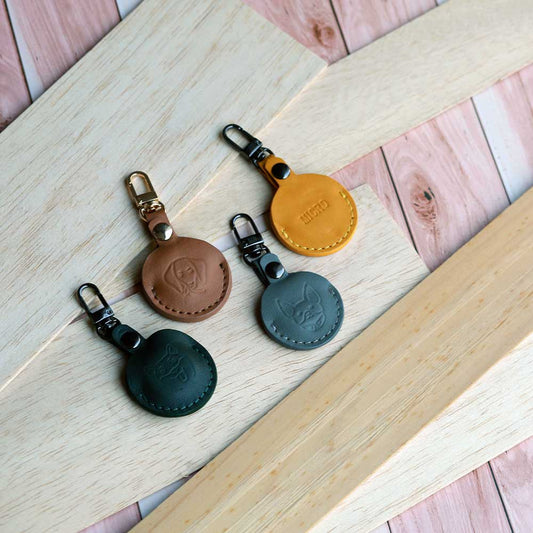 Leather pet AirTag case holder and keychain with name