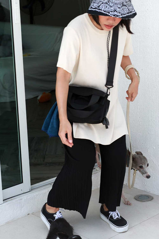 ベーシック犬用散歩バッグ - 耐水性 - 3 ウェイ多機能 - うんちバッグ キーリング タオルホルダー